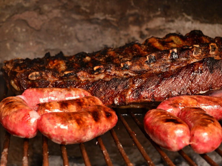 El asado argentino y cinco estancias para disfrutarlo
